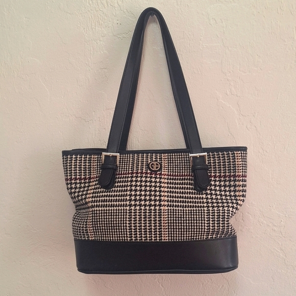 Giani Bernini Black and White Plaid Tote Shoulder Bag - Picture 4 of 11